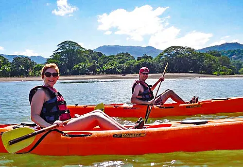 Kayak Snorkeling in Playa Agujas Jaco Costa Rica