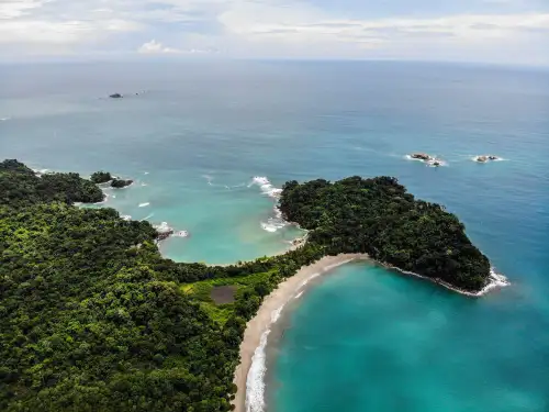 manuel antonio costa rica coastline