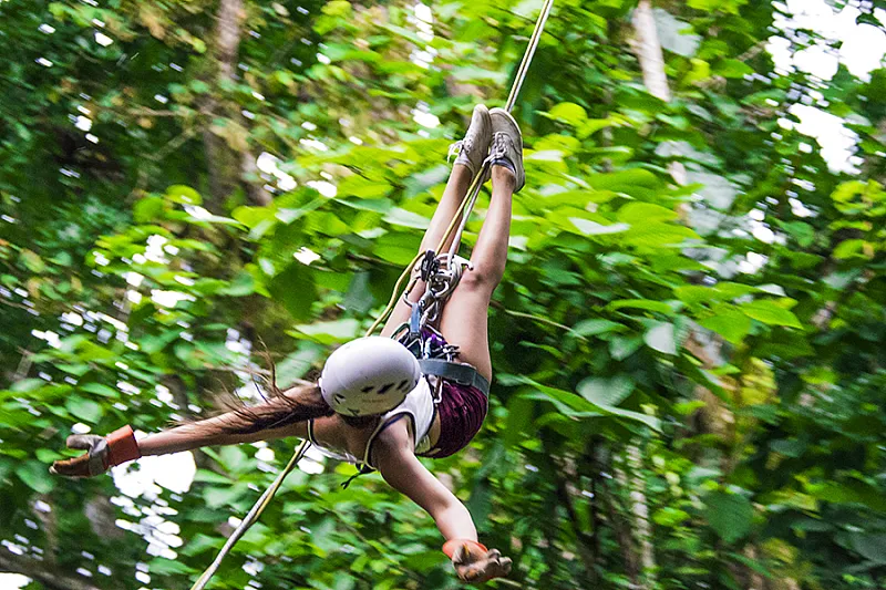 zipline in manuel antonio costa rica