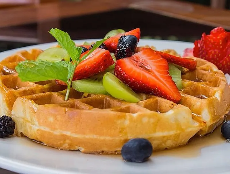 pancake with fruit