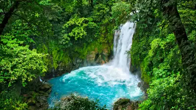 Caminata a la Catarata Río Celeste